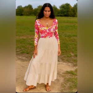 CAbi Coral Floral Scoop Neck Top Women's Size Small